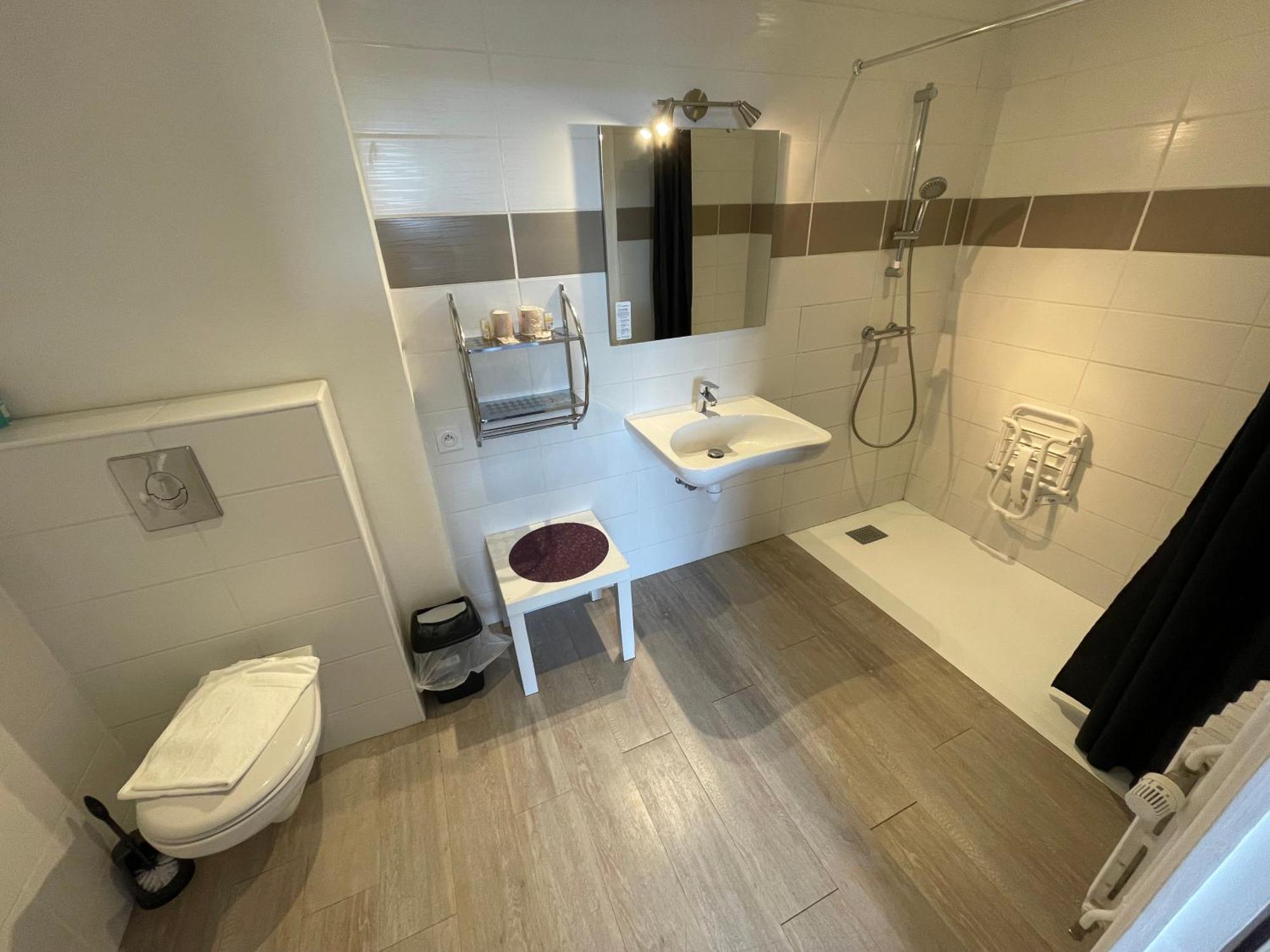 Le Relax Hotel Aurillac Ngoại thất bức ảnh